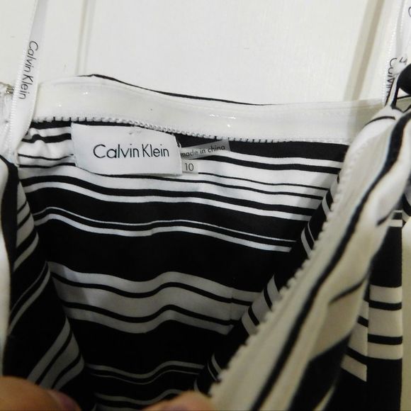 CK Striped Bow Strapless Dress - Picture 2 of 6